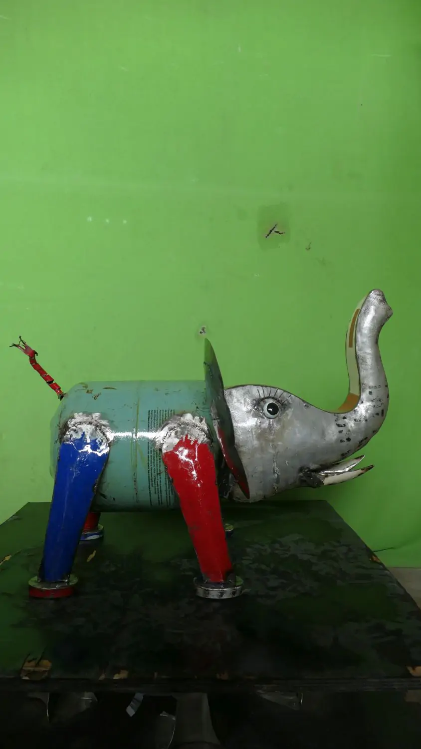 Product image 3 of the product “Elephant 75 cm Length, metal art. ”